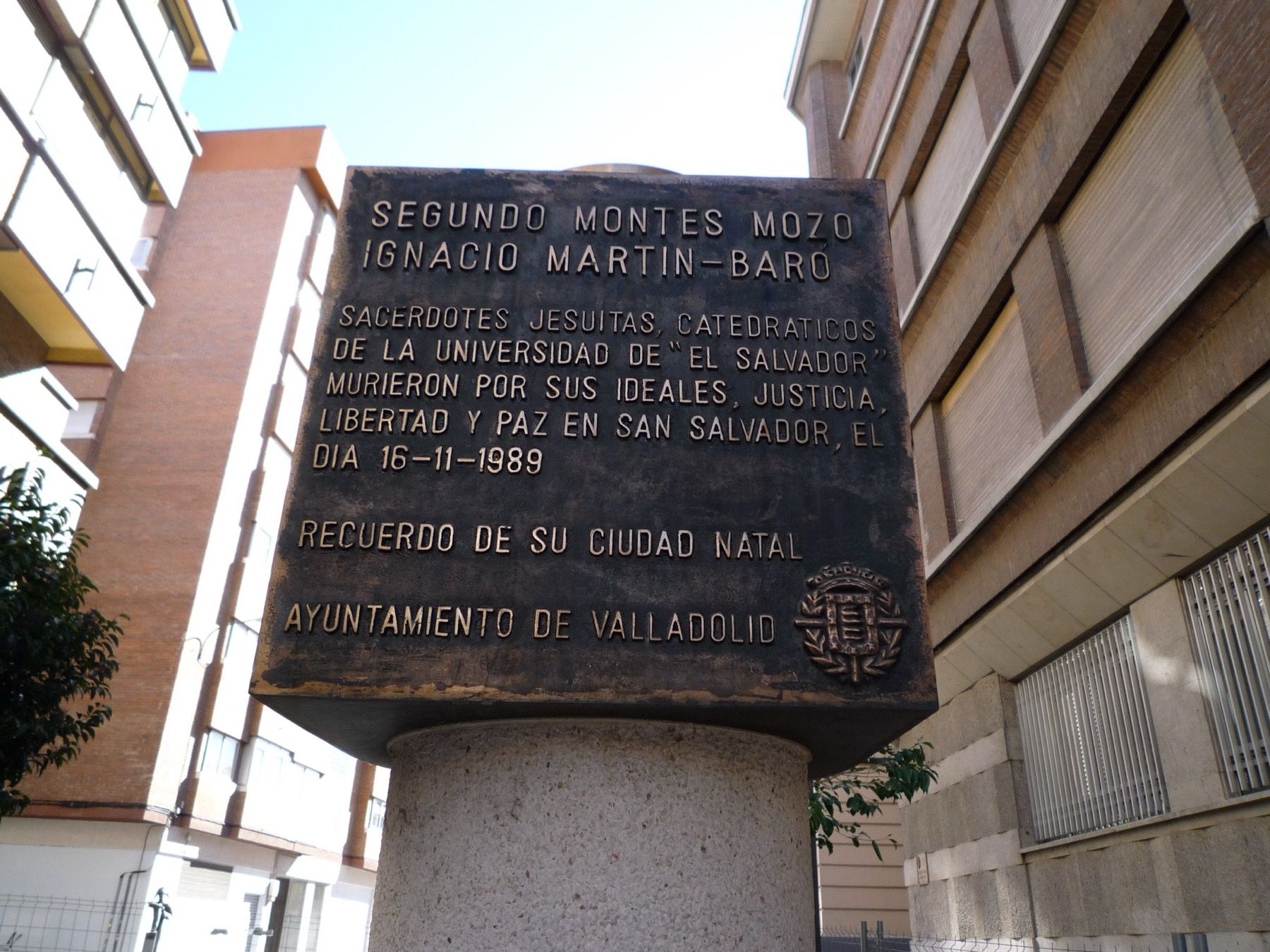 Denkmal für Ignacio Martín-Baró und Segundo Montes